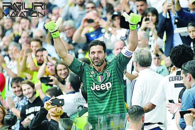 Portarul italian Gianluigi Buffon a anunțat recent că se va retrage din activitate  încheind astfel o carieră impresionantă care l-a consacrat ca unul dintre cei mai mari goalkeeperi din istoria fotbalului