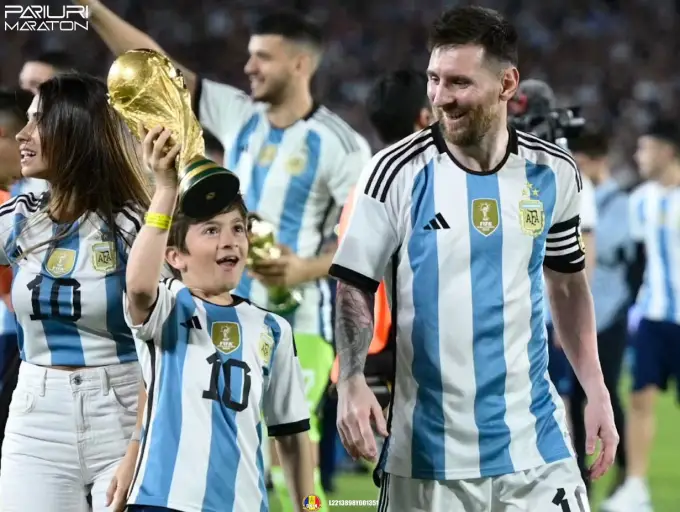 🌟 Tricourile lui Lionel Messi de la Cupa Mondială 2022: O Vânzare Record